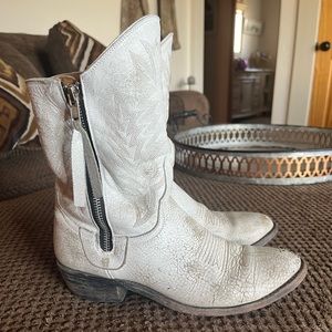 OLD GRINGO SHORT BOOTS